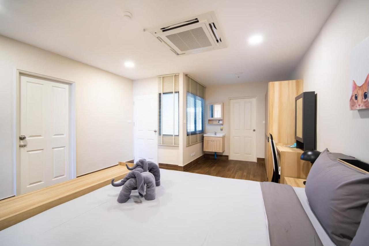 Patong Tower Beach Apartment By Seesea Екстериор снимка
